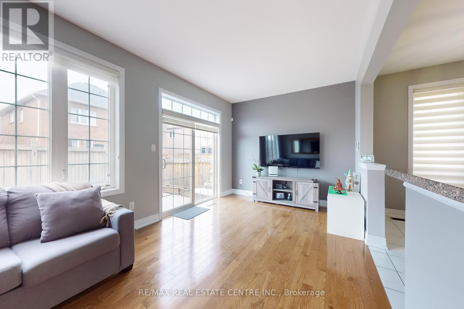214 Elbern Markell Drive, Brampton (Credit Valley), Ontario  L6X 3A9 - Photo 22 - W12082130