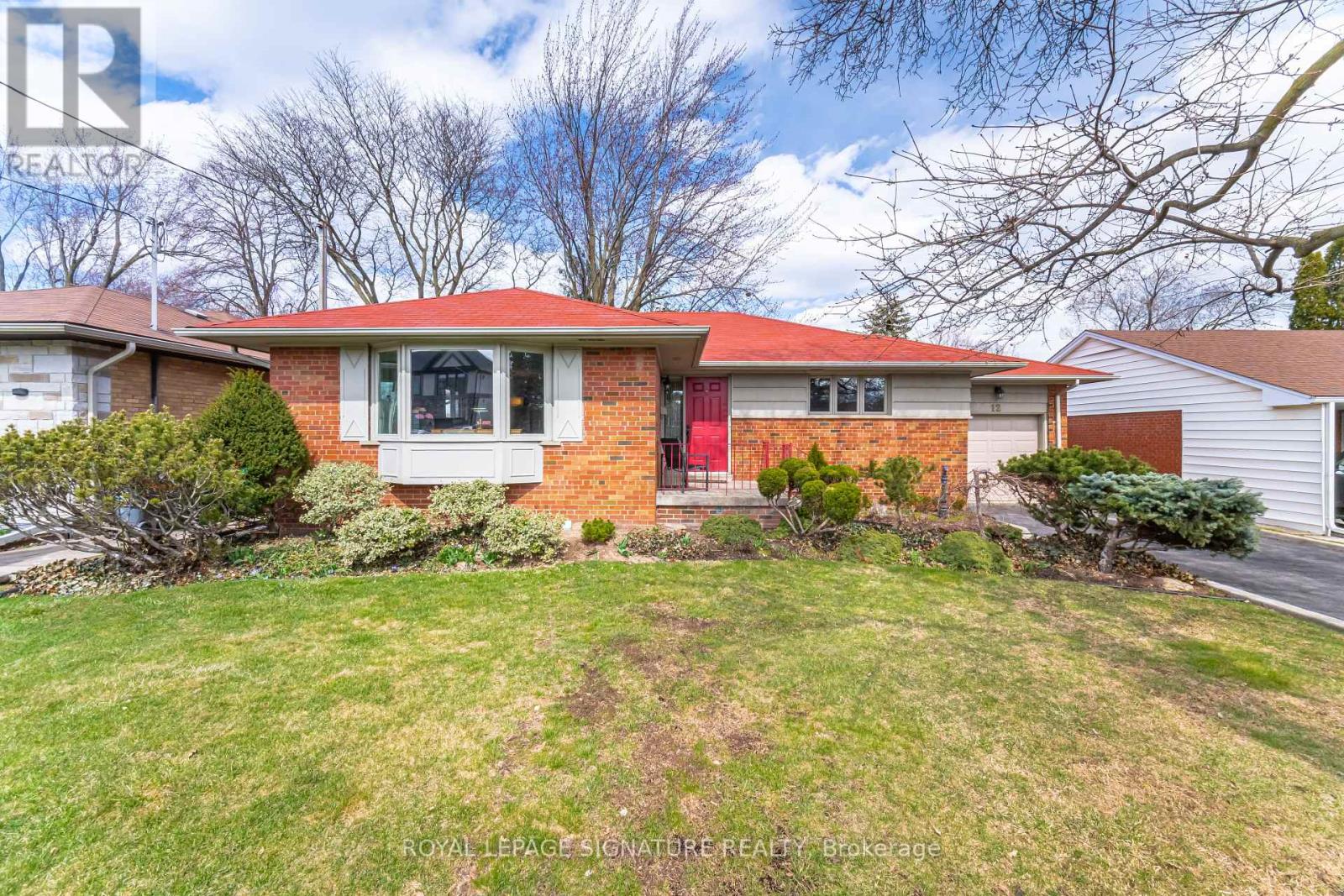 Property at 12 SWANHURST BOULEVARD image 4