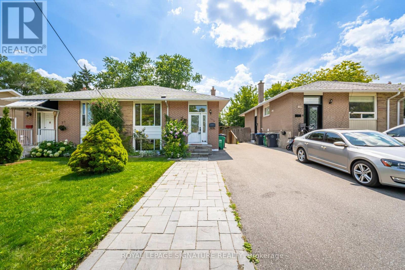 Property at 1474 SANDGATE CRESCENT image 1