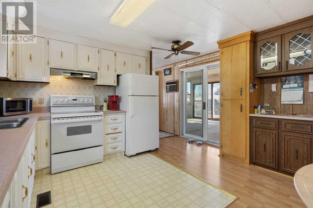 7 Bluejay Crescent, Sedgewick, Alberta  T0B 4C0 - Photo 5 - A2197460