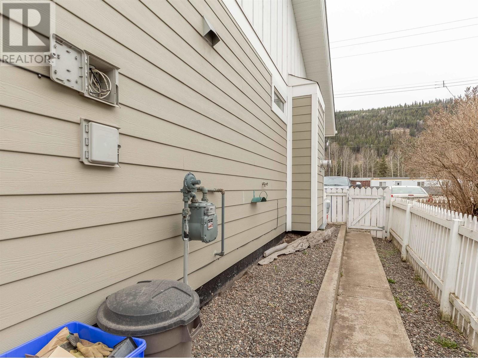 3936 Railway Avenue, Smithers, British Columbia  V0J 2N0 - Photo 30 - R2990114