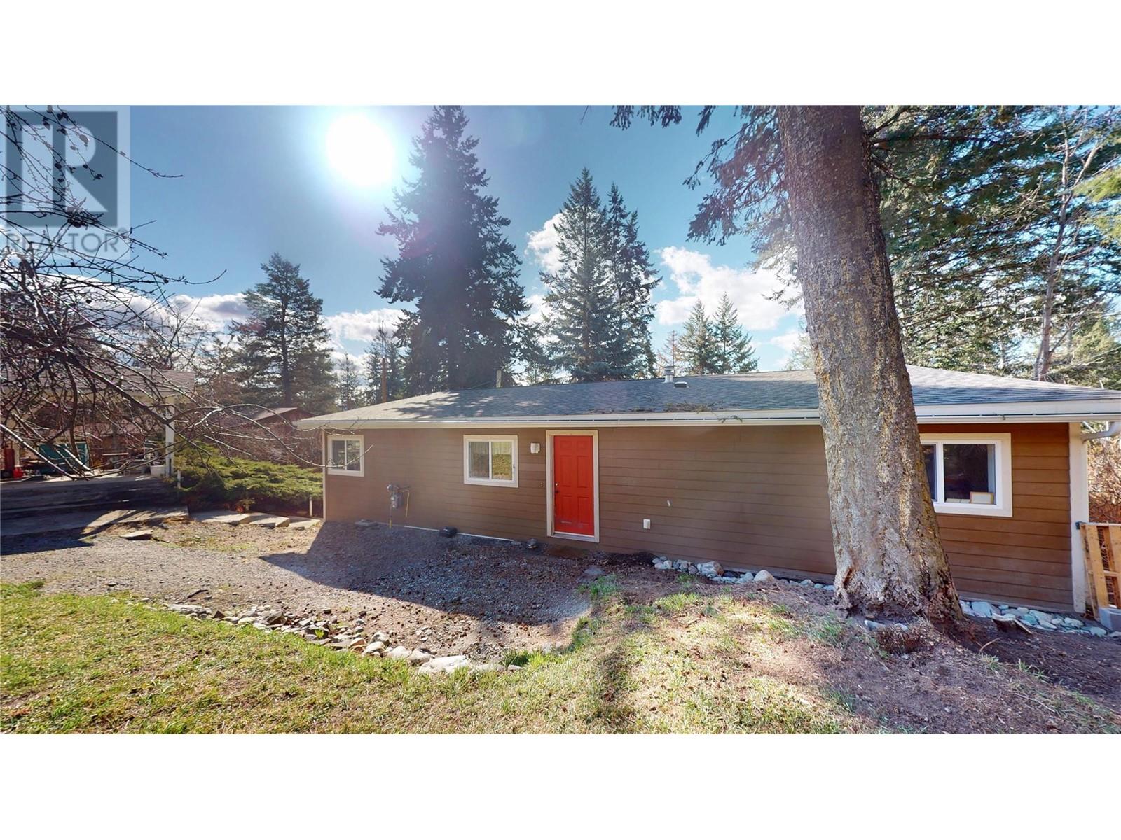 1801 Carl Thompson Road, Cranbrook, British Columbia  V1C 6V7 - Photo 2 - 10342349