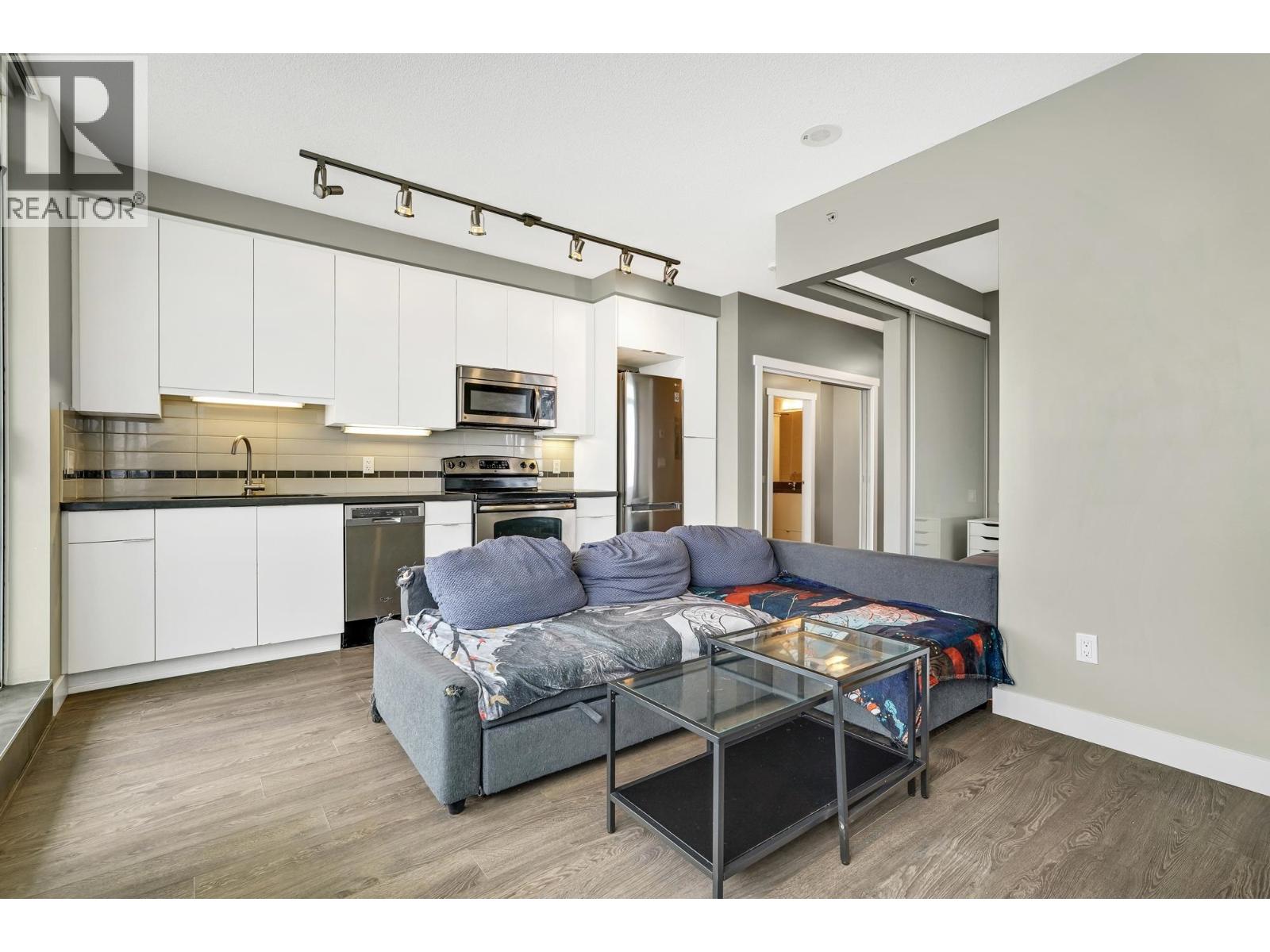 708 9025 Highland, Burnaby, British Columbia  V5A 0A8 - Photo 5 - R2984111