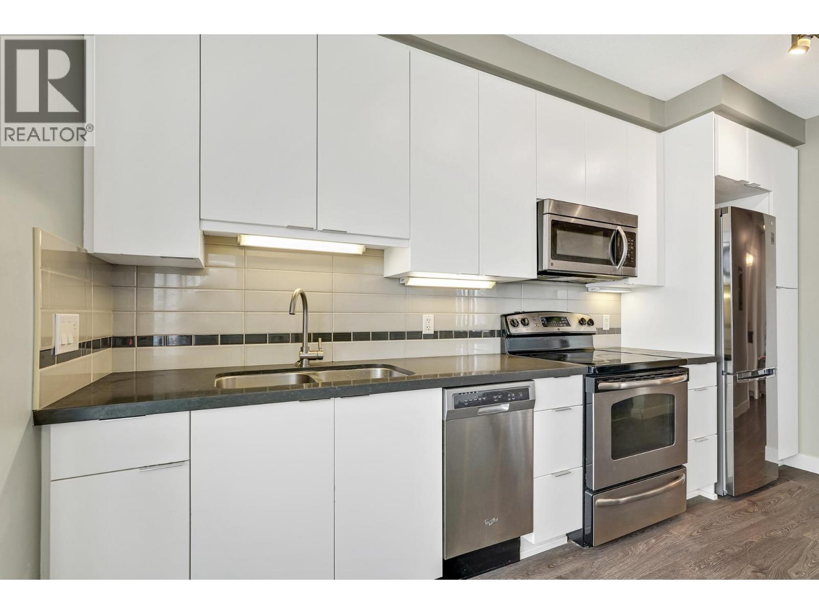 708 9025 Highland, Burnaby, British Columbia  V5A 0A8 - Photo 9 - R2984111