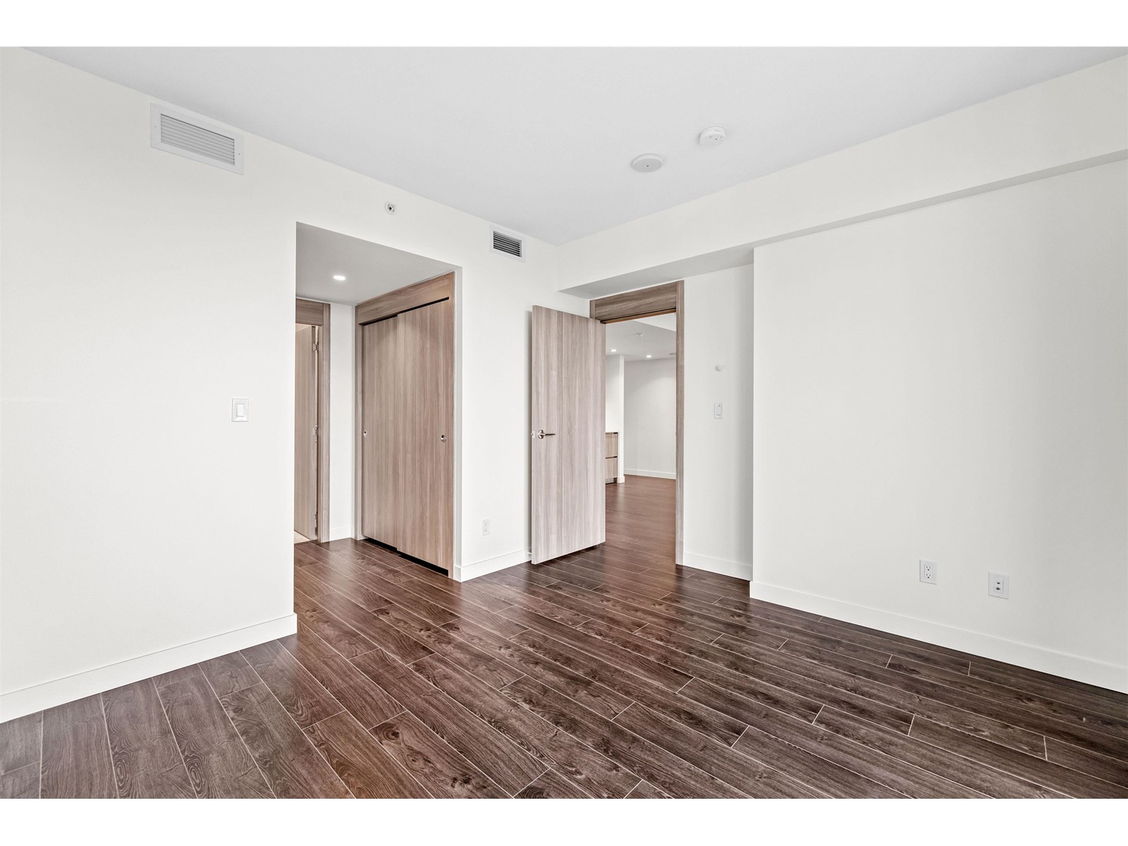 3707 9887 Whalley Boulevard, Surrey, British Columbia  V3T 0P4 - Photo 15 - R2990031