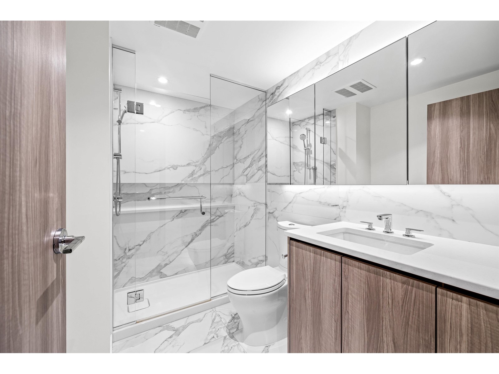 3707 9887 Whalley Boulevard, Surrey, British Columbia  V3T 0P4 - Photo 23 - R2990031