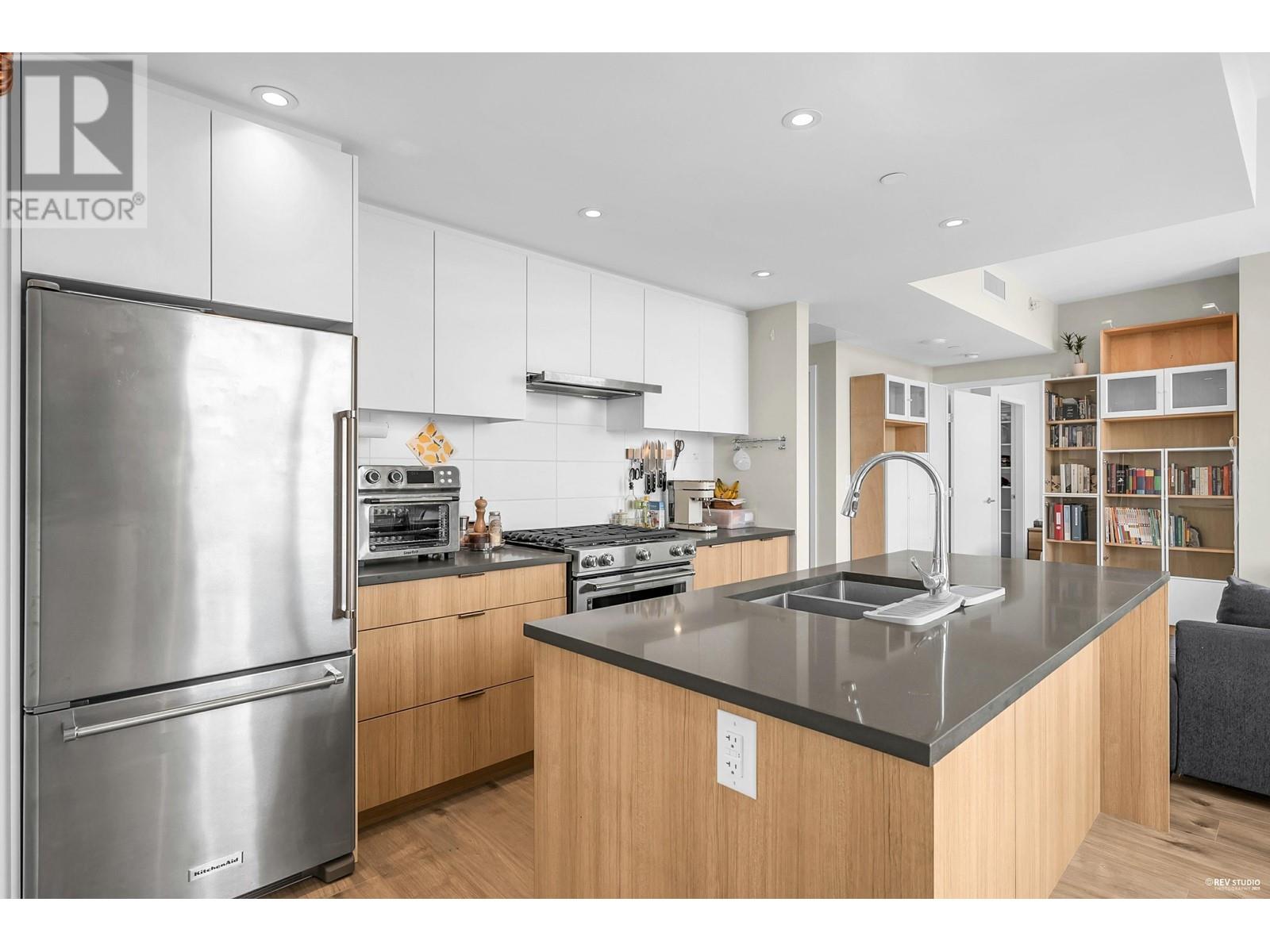 701 3430 E Kent Avenue South, Vancouver, British Columbia  V5S 0G7 - Photo 5 - R2989950