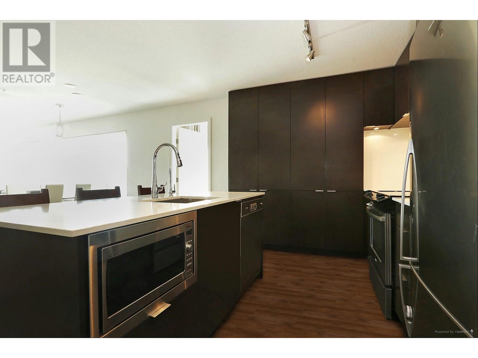 306 1673 Lloyd Avenue, North Vancouver, British Columbia  V7P 0A9 - Photo 4 - R2990077
