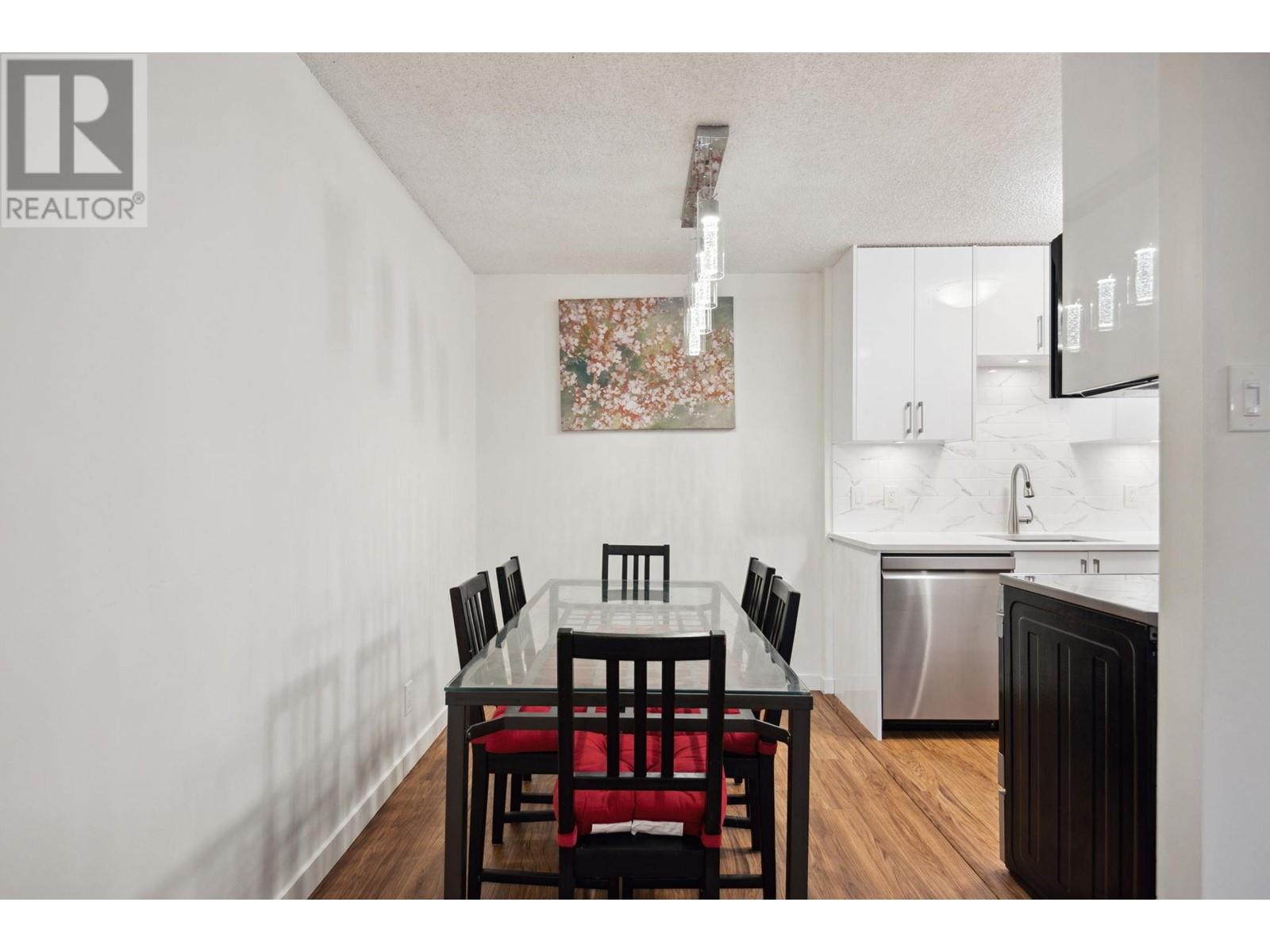 519 2012 Fullerton Avenue, North Vancouver, British Columbia  V7P 3E3 - Photo 4 - R2990083