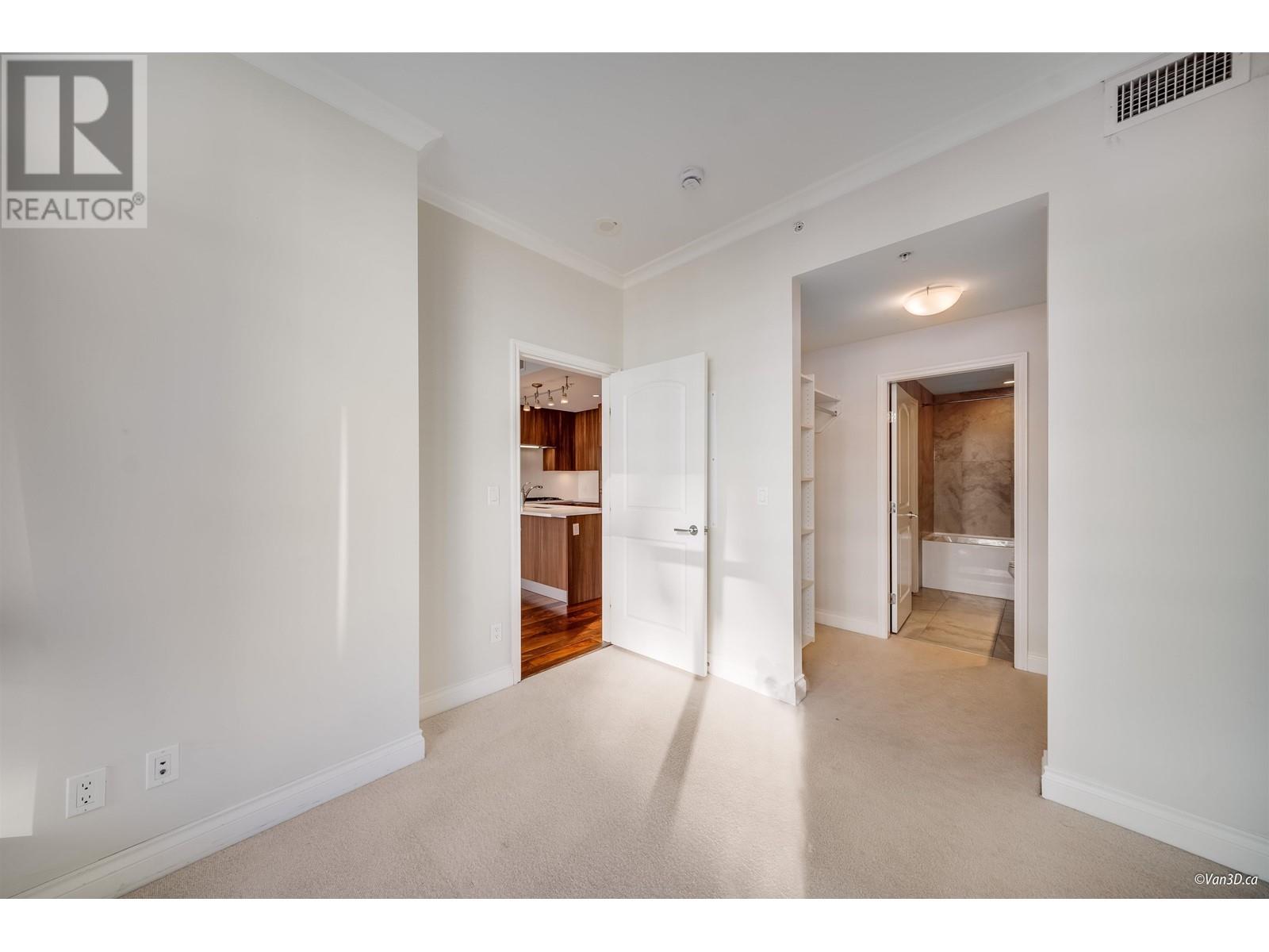305 185 Victory Ship Way, North Vancouver, British Columbia  V7L 0G2 - Photo 14 - R2990087