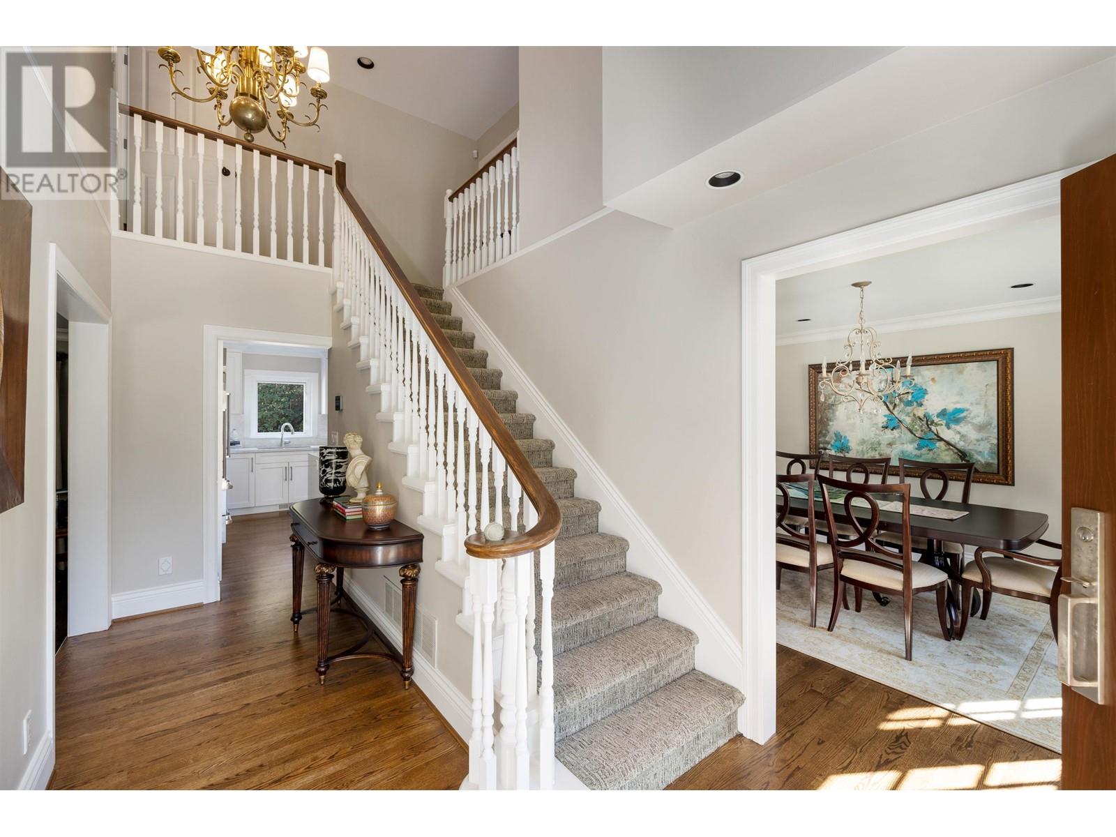 Property at 427 NEWLANDS ROAD image 5
