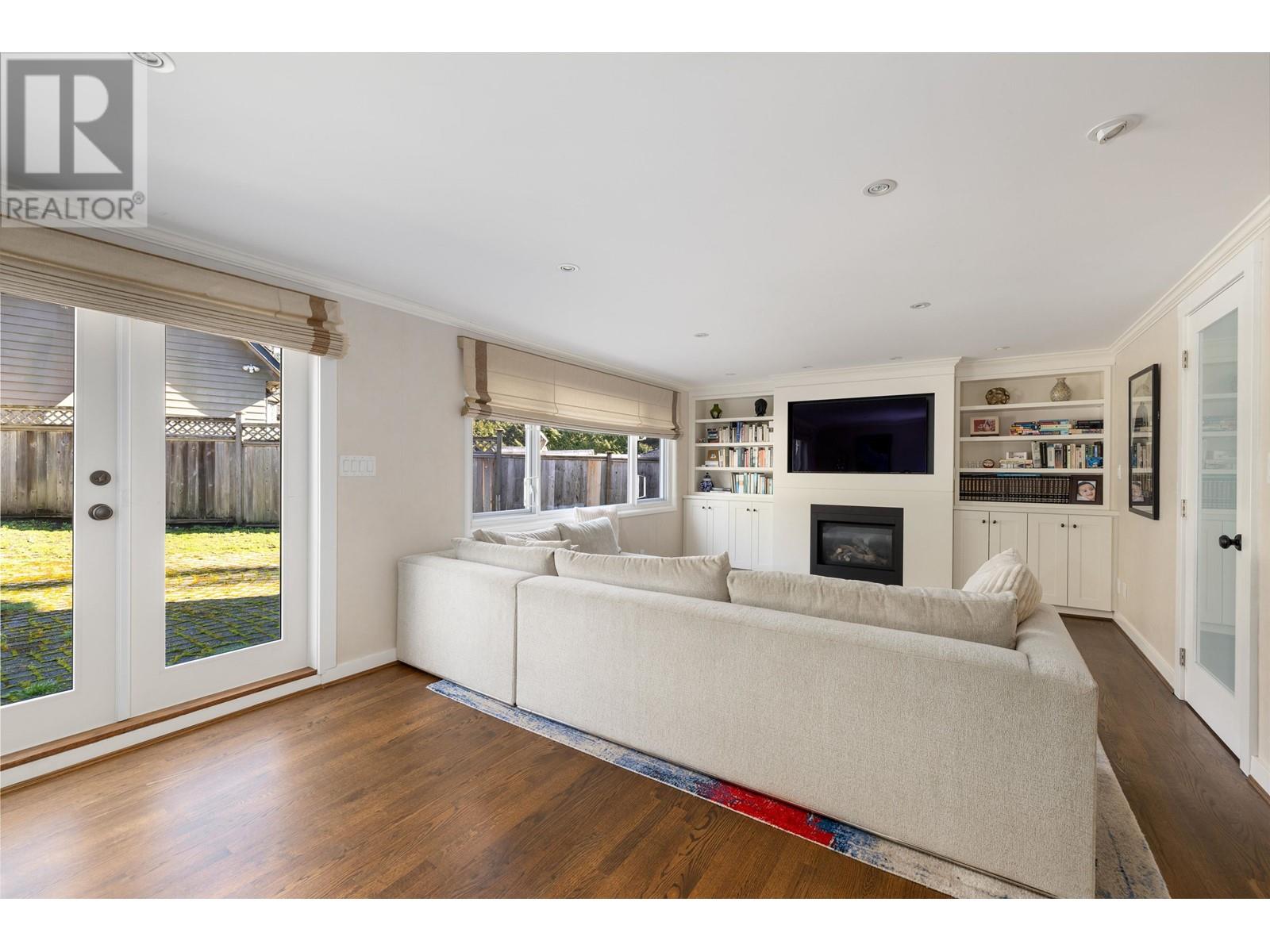 427 Newlands Road, West Vancouver, British Columbia  V7T 1W2 - Photo 8 - R2990130