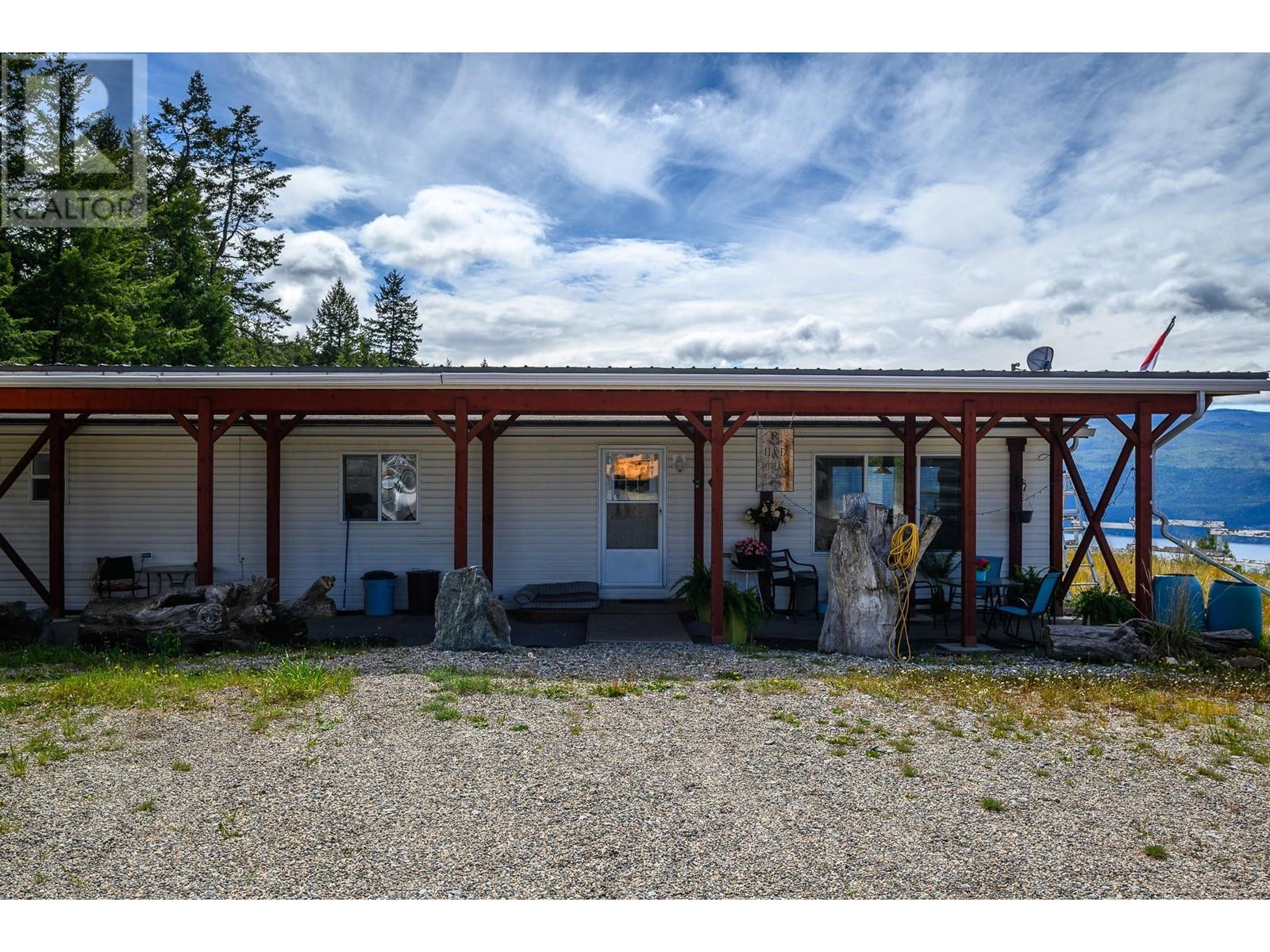 18125 Hereford Road, Lake Country, British Columbia  V4V 1B6 - Photo 4 - 10342879