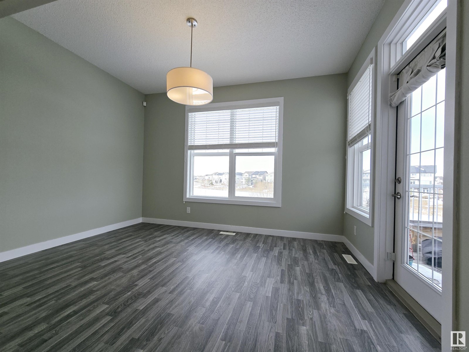 Property at 5441 Allbright SQ SW image 4