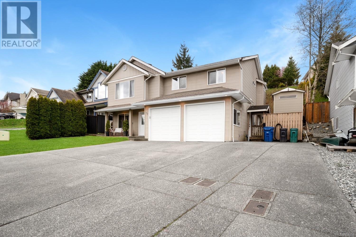 Property at 72 Ranchview Dr image 3