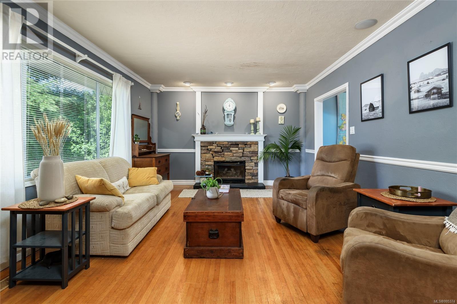 Property at 1746 Fitzgerald Ave image 4