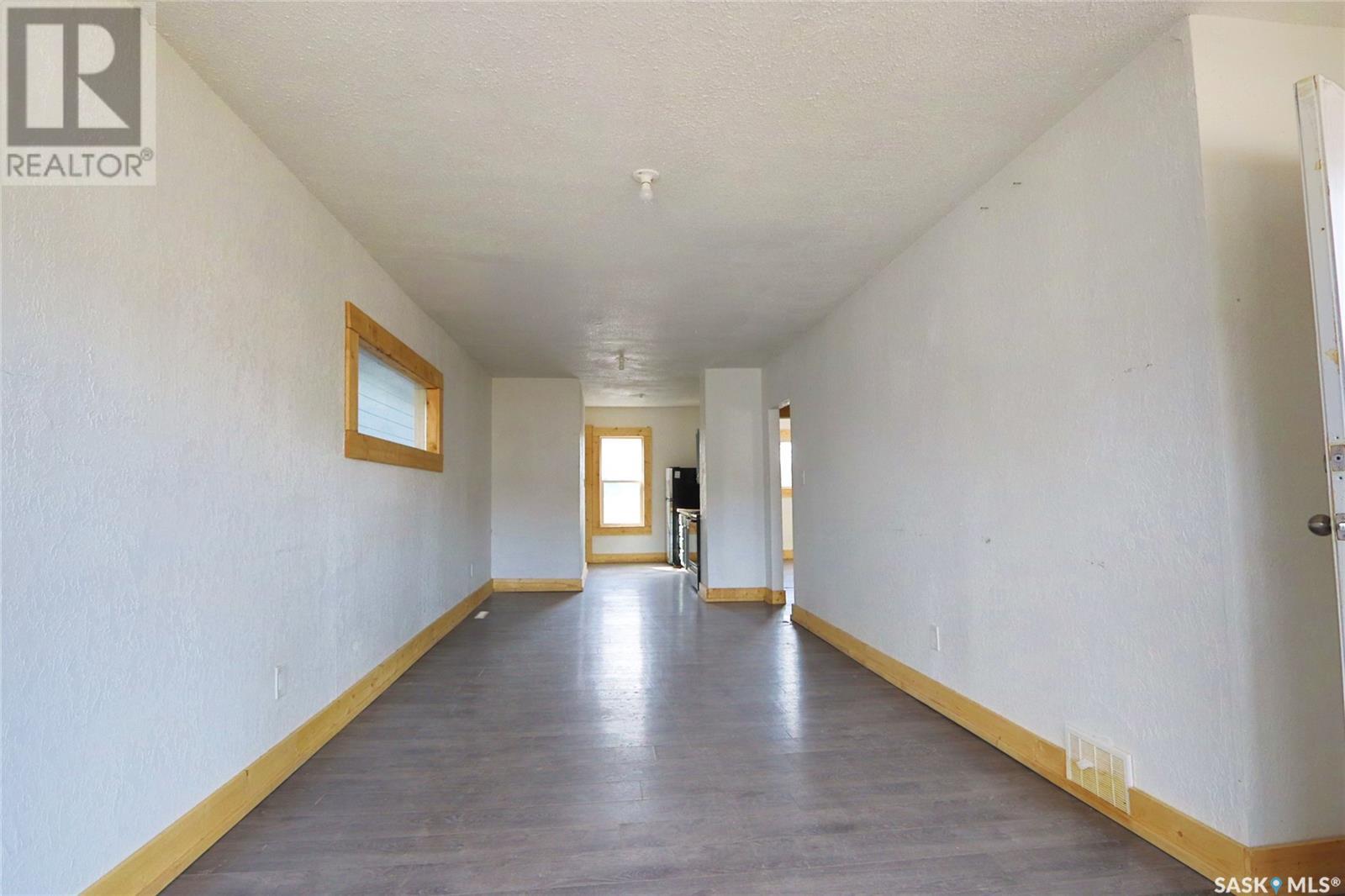 Property at 1404 Retallack STREET image 3