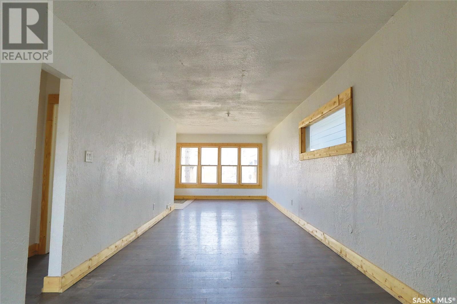 Property at 1404 Retallack STREET image 4