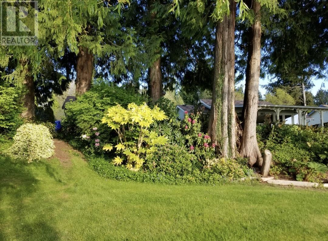Property at 6005 SECHELT INLET ROAD image 5