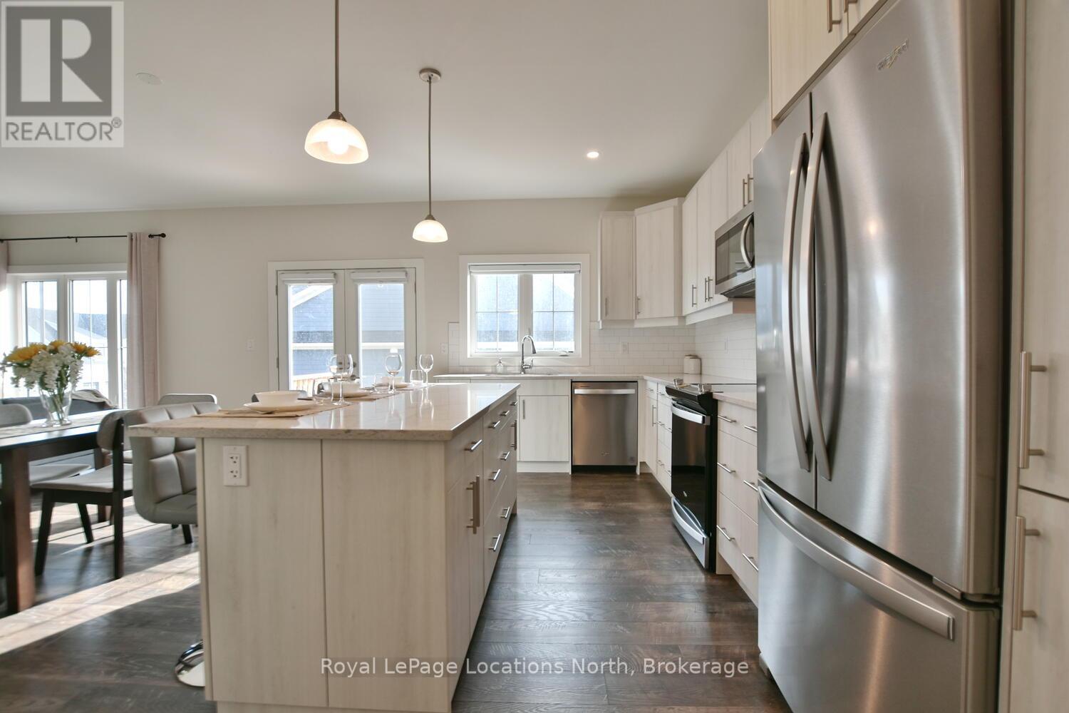 163 Courtland Street, Blue Mountains, Ontario  L9Y 5L7 - Photo 23 - X12082278