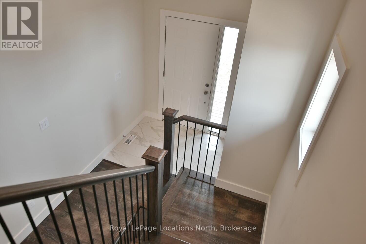 163 Courtland Street, Blue Mountains, Ontario  L9Y 5L7 - Photo 26 - X12082278