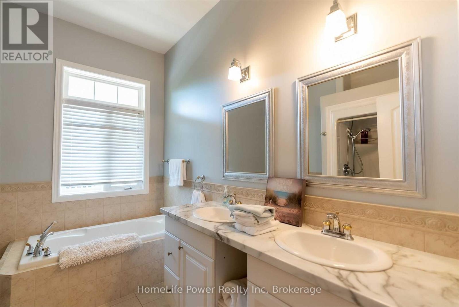 8 Bianca Drive, Niagara-On-The-Lake, Ontario  L0S 1J0 - Photo 16 - X12082329