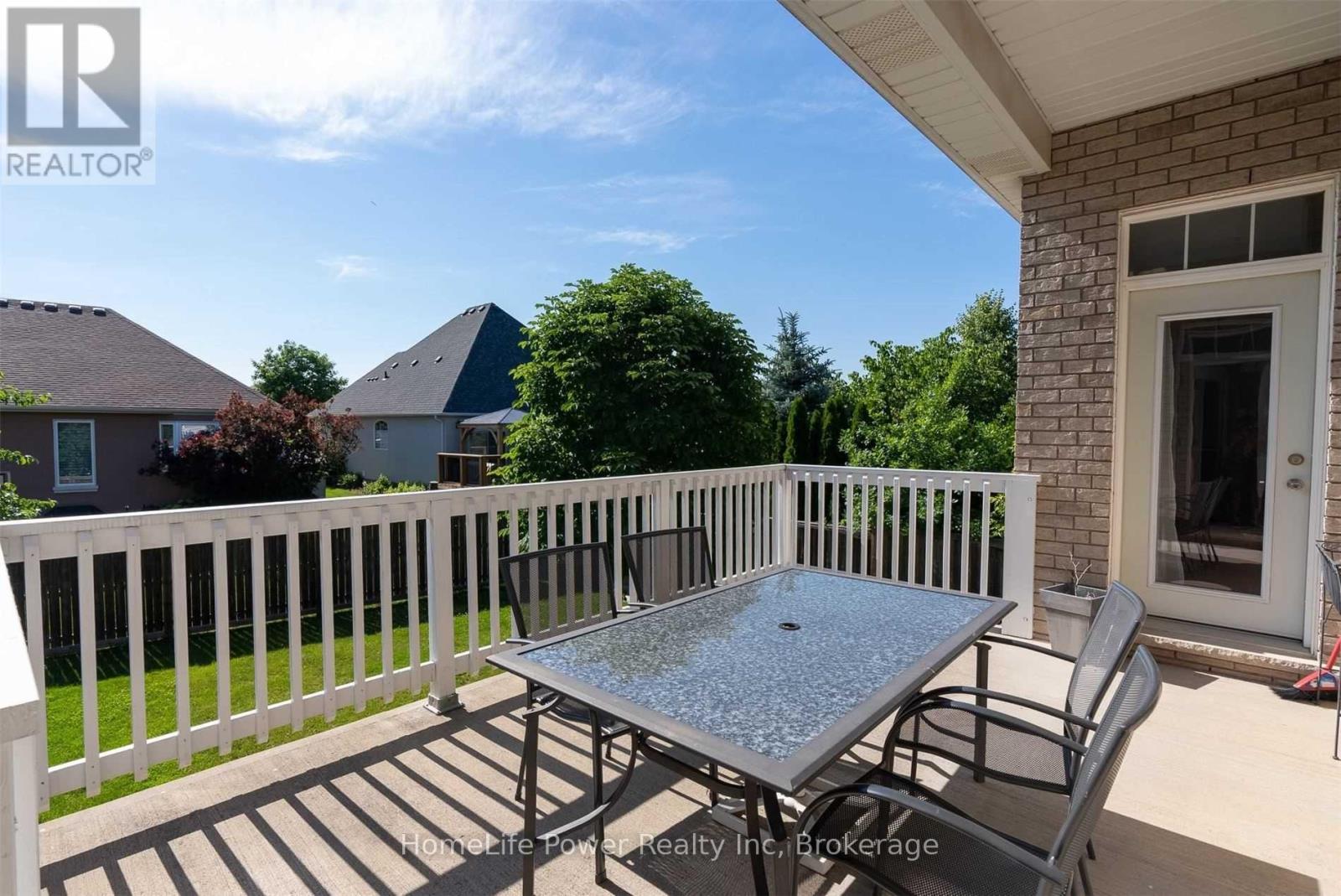 8 Bianca Drive, Niagara-On-The-Lake, Ontario  L0S 1J0 - Photo 5 - X12082329