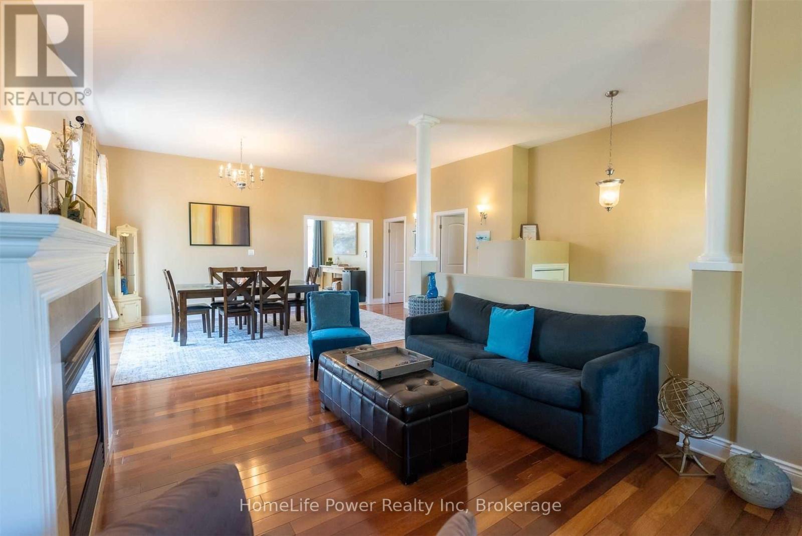 8 Bianca Drive, Niagara-On-The-Lake, Ontario  L0S 1J0 - Photo 7 - X12082329
