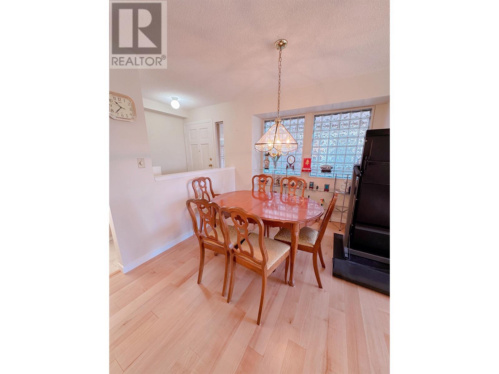 5 220 E Keith Road, North Vancouver, British Columbia  V7L 1V5 - Photo 3 - R2989996