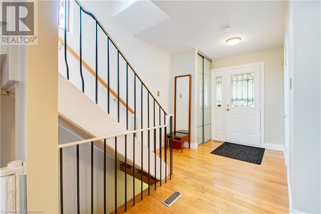 Property at 3483 ASH ROW Crescent image 3