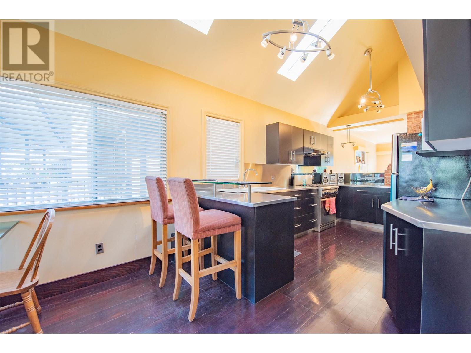 2653 Charles Street, Vancouver, British Columbia  V5K 3A4 - Photo 11 - R2990123