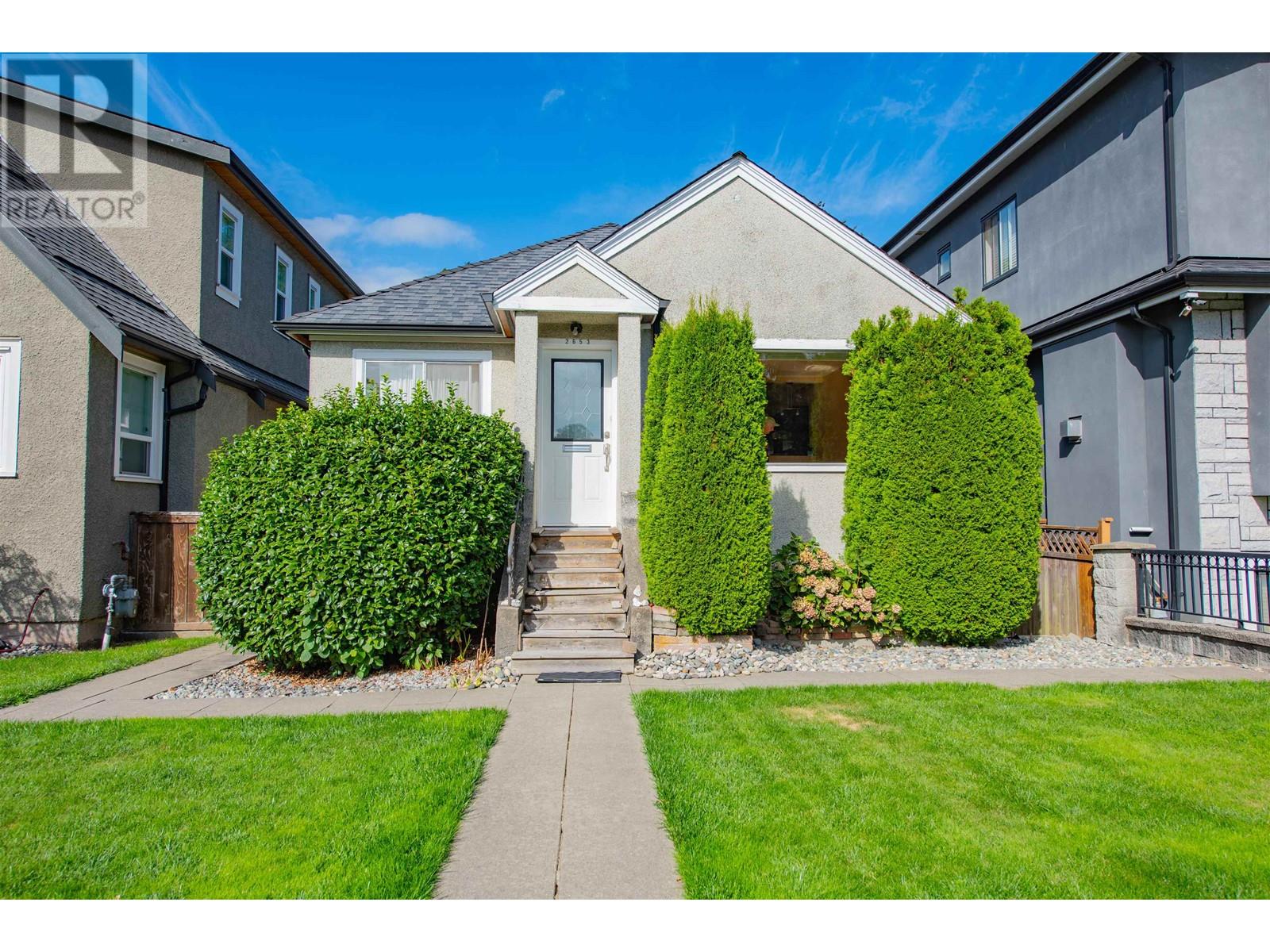 2653 CHARLES STREET, vancouver, British Columbia