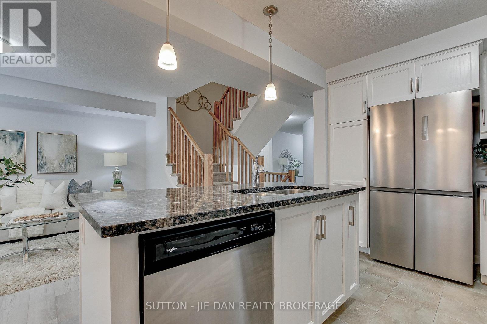 Property at 52 - 2040 SHORE ROAD image 3