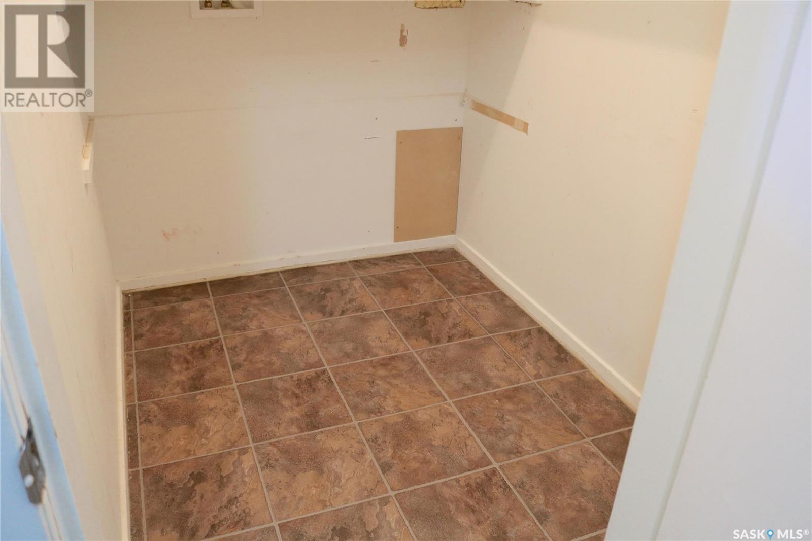 19 38 Spence Street, Regina, Saskatchewan  S4S 4H4 - Photo 4 - SK002640