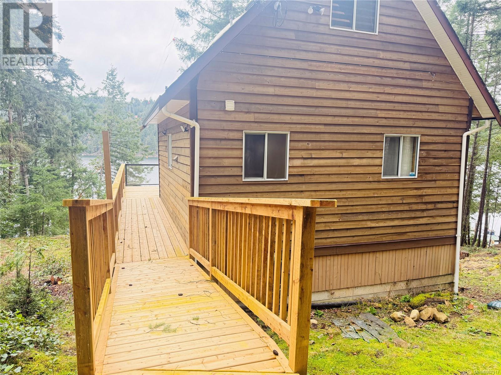Property at 288 Coho Blvd image 1