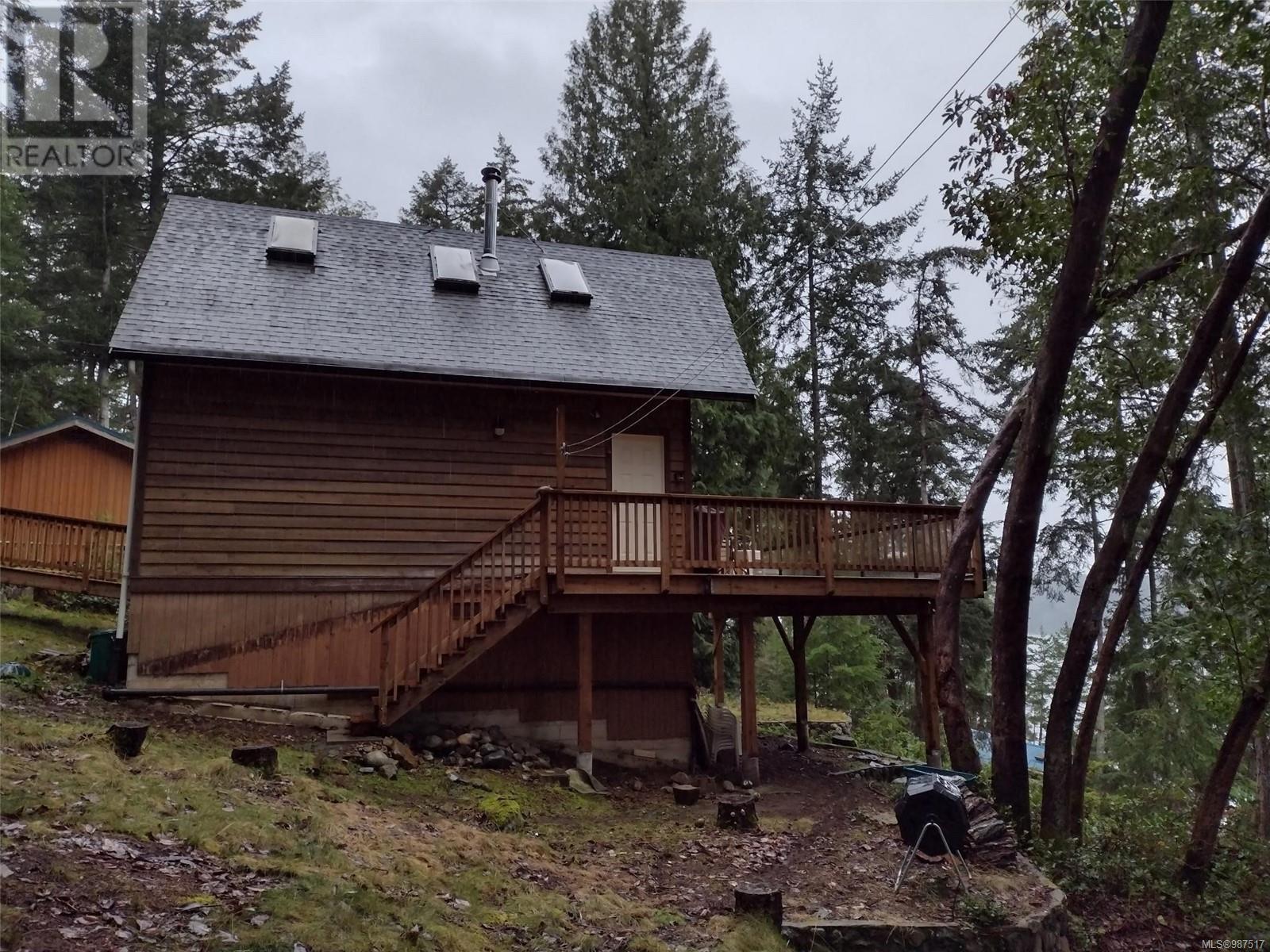Property at 288 Coho Blvd image 4