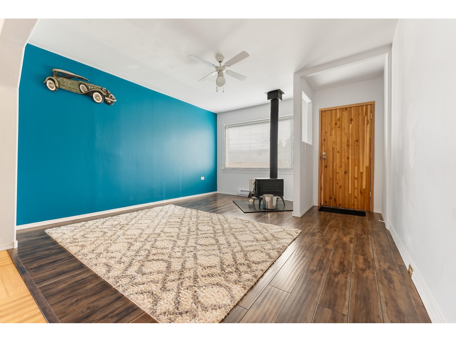 Property at 45371 WELLINGTON AVENUE image 5