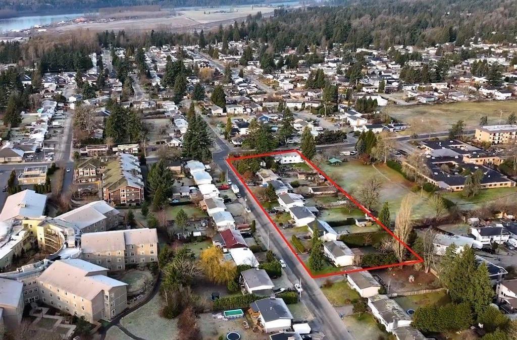 32263 Diamond Avenue, Mission, British Columbia  V2V 1M3 - Photo 3 - R2962119