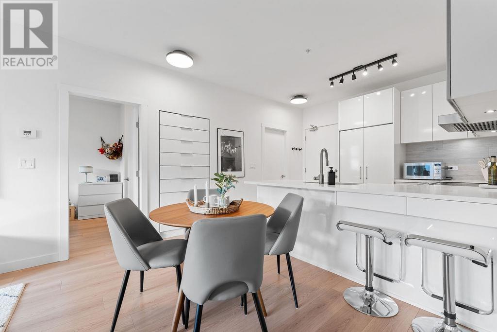 209 711 W 14th Street, North Vancouver, British Columbia  V7M 3E8 - Photo 16 - R2990138