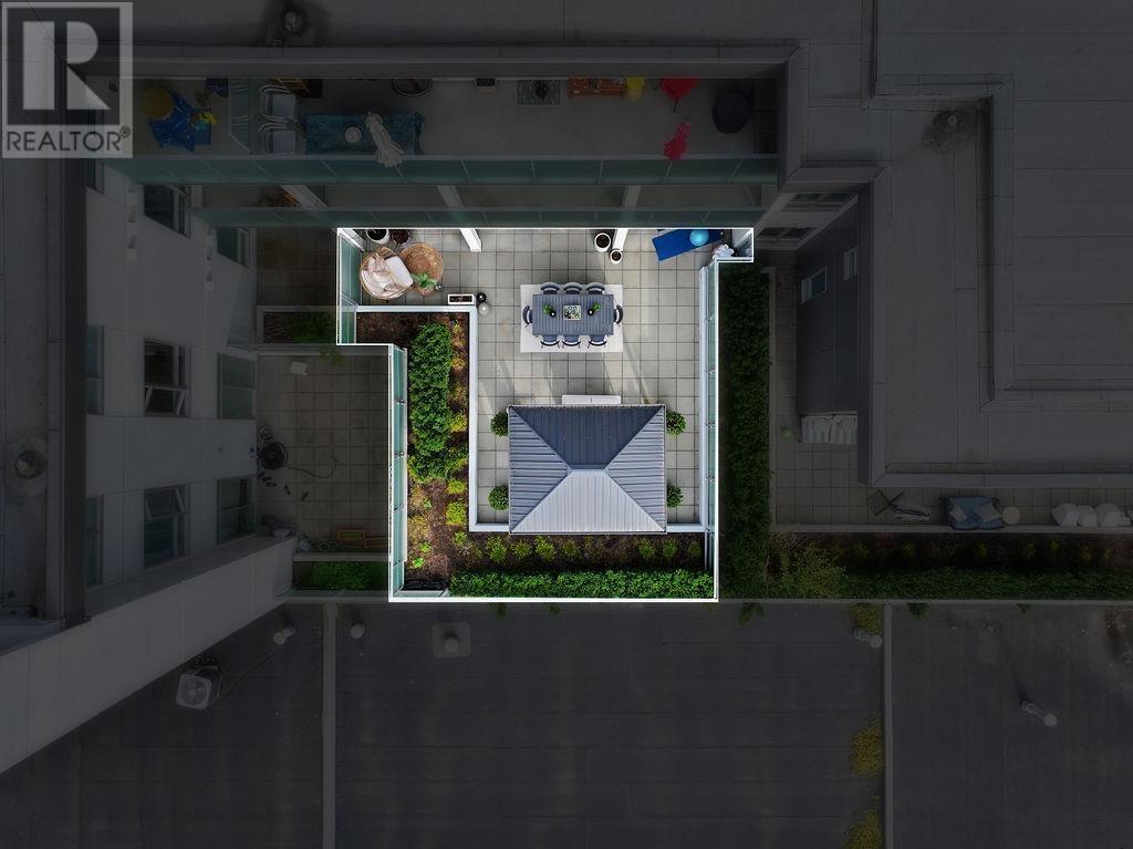 209 711 W 14th Street, North Vancouver, British Columbia  V7M 3E8 - Photo 3 - R2990138