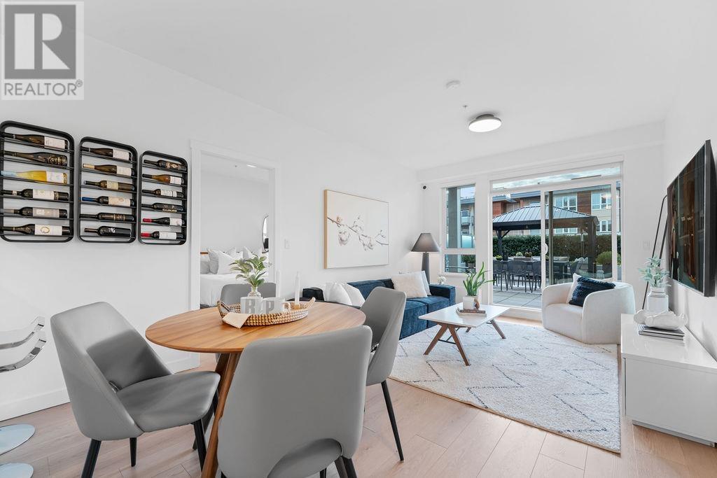 209 711 W 14th Street, North Vancouver, British Columbia  V7M 3E8 - Photo 6 - R2990138