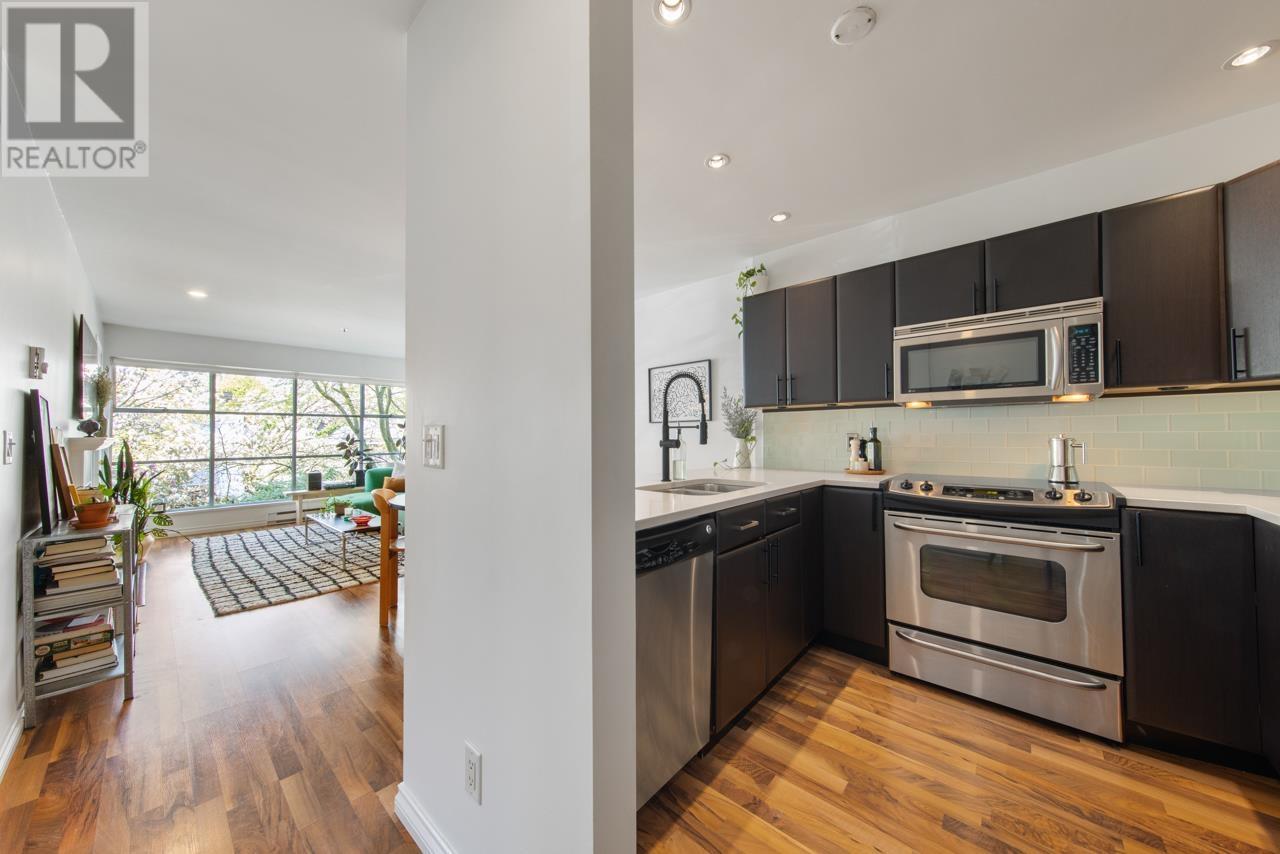 204 2250 W 3rd Avenue, Vancouver, British Columbia  V6K 1L4 - Photo 10 - R2990170