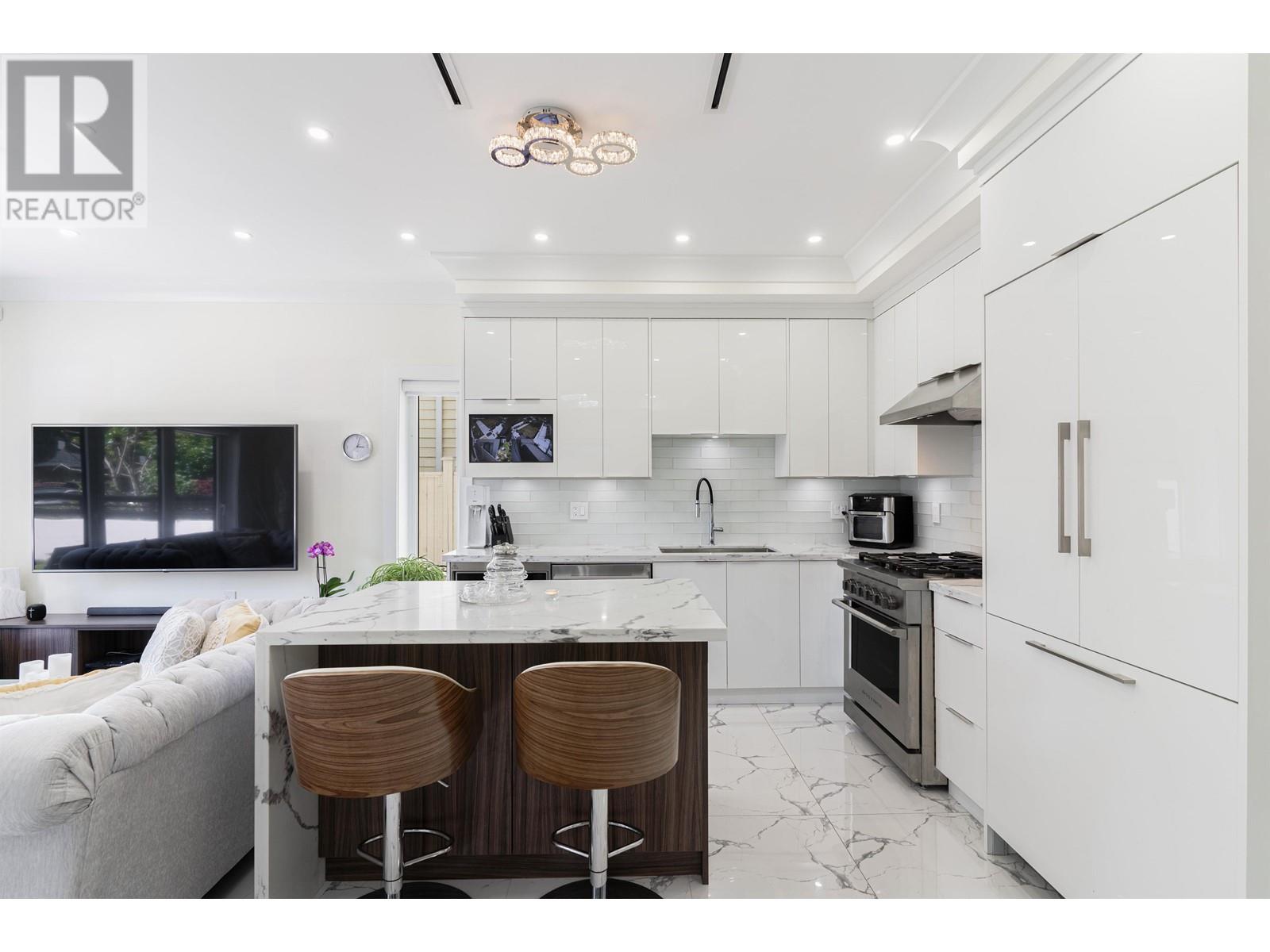 1265 E 26th Avenue, Vancouver, British Columbia  V5V 2J9 - Photo 8 - R2990182