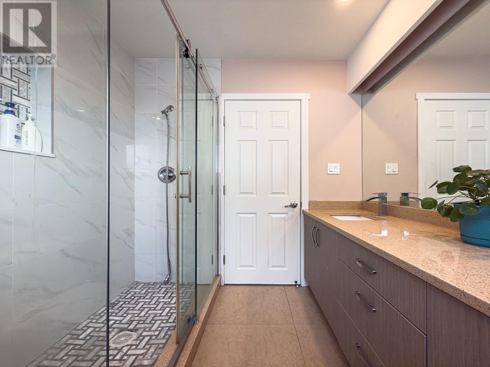 578 W 59th Avenue, Vancouver, British Columbia  V6P 1X5 - Photo 19 - R2990141