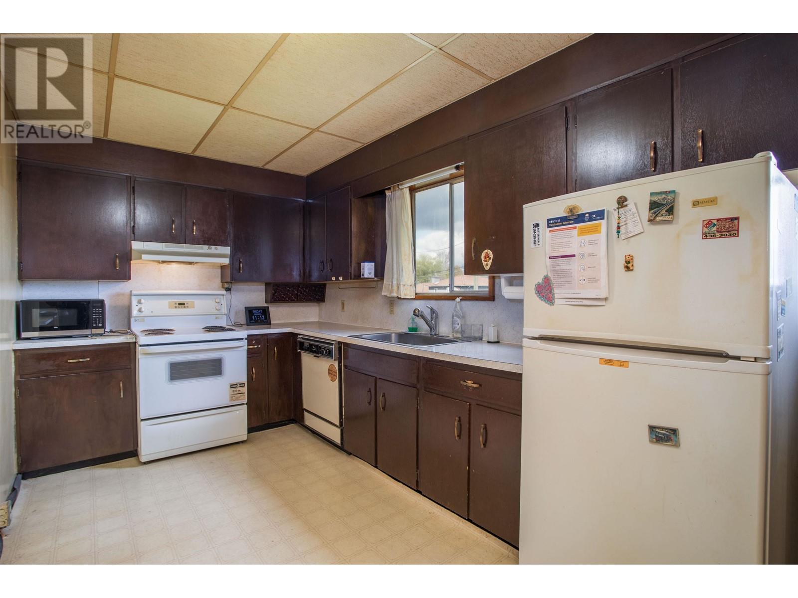 3324 Winlaw Place, Vancouver, British Columbia  V5M 3G4 - Photo 5 - R2990187