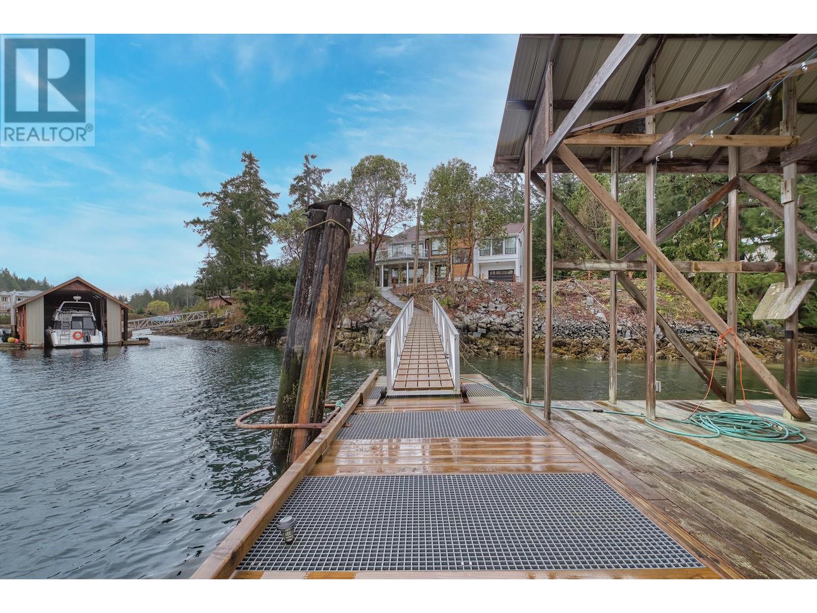 12848 Gilden Road, Madeira Park, British Columbia  V0N 2H1 - Photo 37 - R2990192