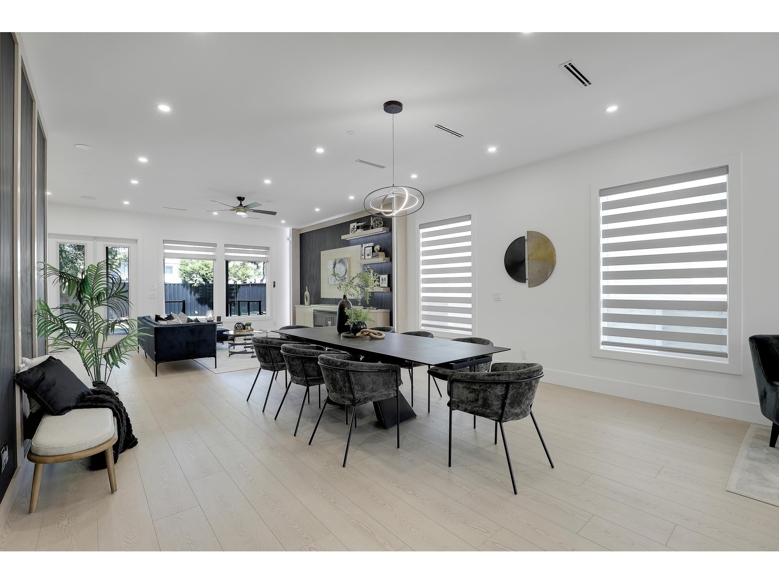 Property at 15565 OXENHAM AVENUE image 3