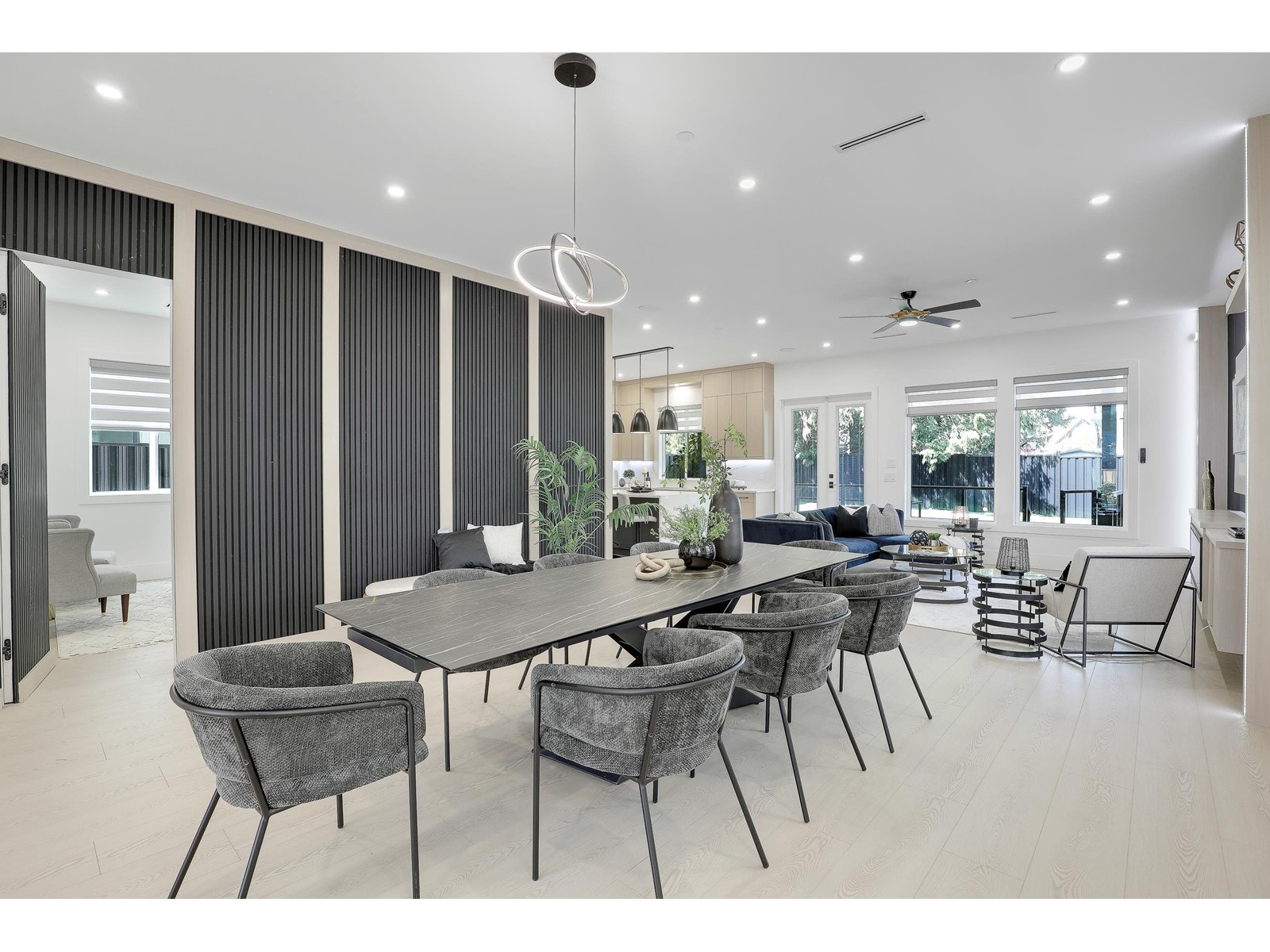 Property at 15565 OXENHAM AVENUE image 4