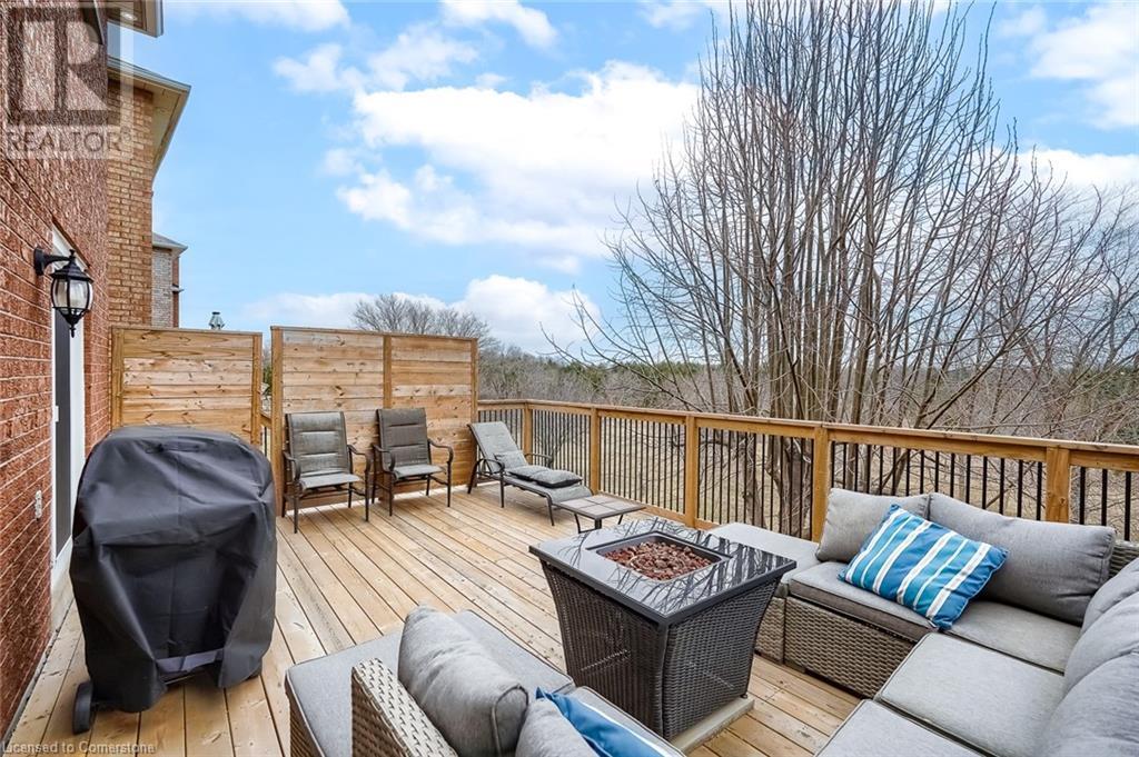 Property at 85 GENNELA Square image 3
