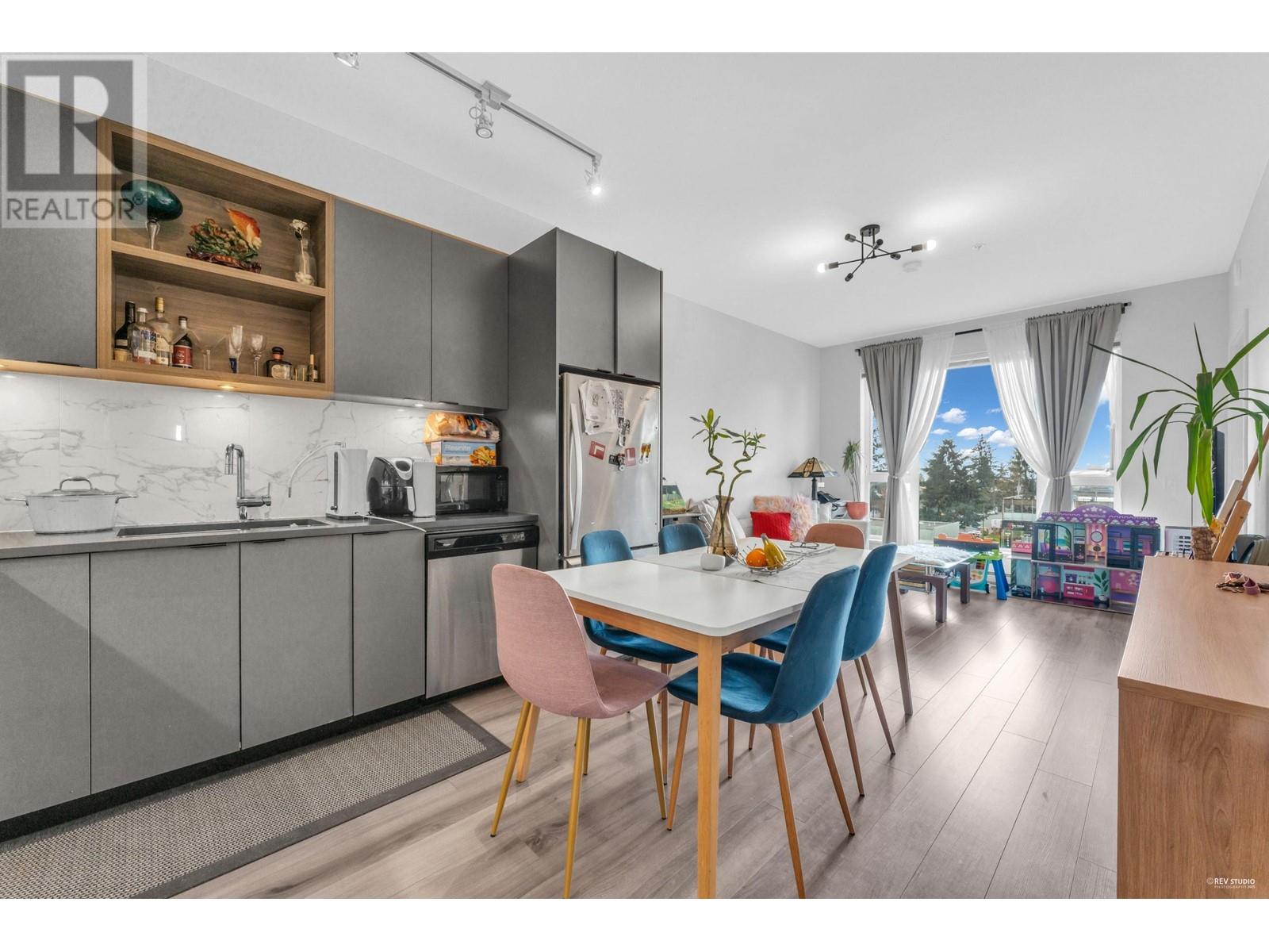 Ph47 5355 Lane Street, Burnaby, British Columbia  V5H 0H1 - Photo 2 - R2990118